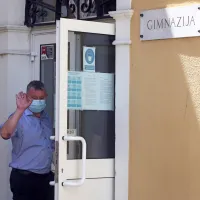 Na maturo z maskami
