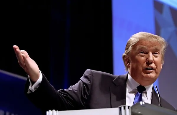 Ameriški predsednik Donald Trump  bo preložil vrh voditeljev 
skupine sedmih najbolj razvitih gospodarstev G7 na jesen.