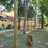 Otro&scaron;ko igri&scaron;če pri piranskem stadionu nadgradili z ziplineom
