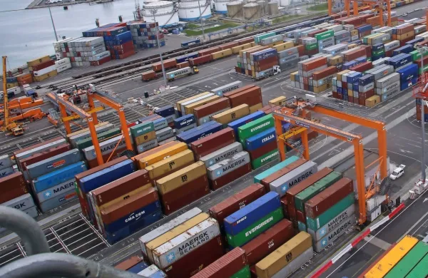 V Kopru bo testno omrežje omejeno na kontejnerski terminal v  
pristanišču.