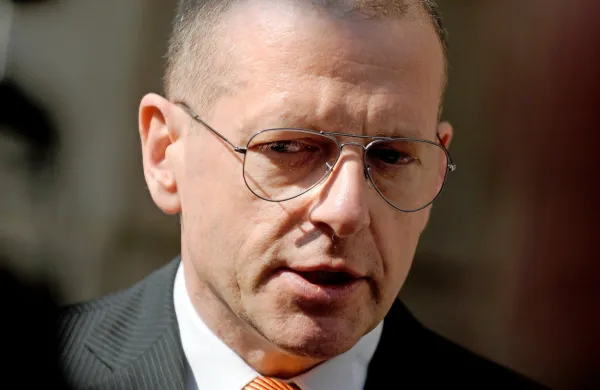 Po težki bolezni je  umrl predsednik nadzornega sveta Slovenskih 
železnic Bojan Brank.