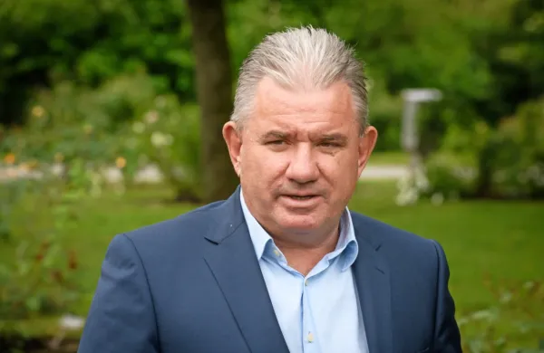 Društvo za preučevanje rib Slovenije (DPRS) je podalo prijavo na 
Komisijo za preprečevanje korupcije (KPK) zoper ministra za 
okolje in prostor Andreja Vizjaka.