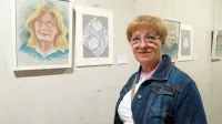 Vera Kostanjšek v galeriji sv. Barbare razstavlja portrete 28 čipkaric, one pa čipke, ki bodo v 
Brabarini galeriji na ogled do 20. junija. 