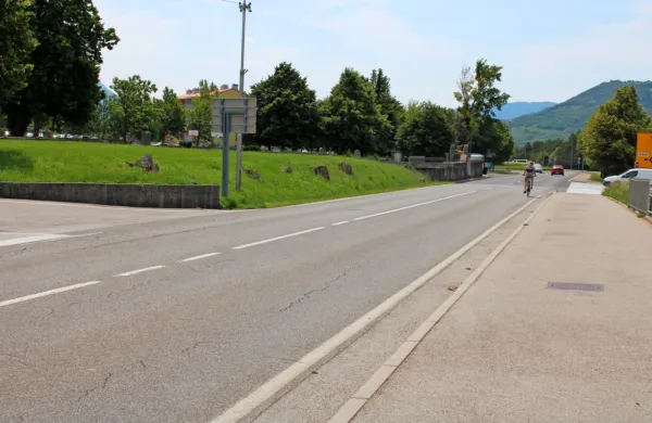 Tudi Vipavska cesta bo po prenovi postala del mestne kolesarske hrbtenice. 