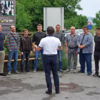 Pesem in harmonika ob odprtju maloobmejnega prehoda v Mirnu