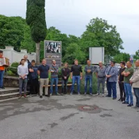 Pesem in harmonika ob odprtju maloobmejnega prehoda v Mirnu