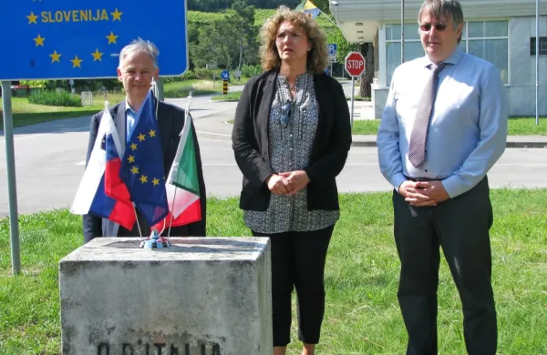 Srečanje ob odprti državni meji