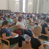 50 ljudi se je včeraj udeležilo delavnice za boljšo zaposljivost v veliki dvorani novogoriške mestne hiše.