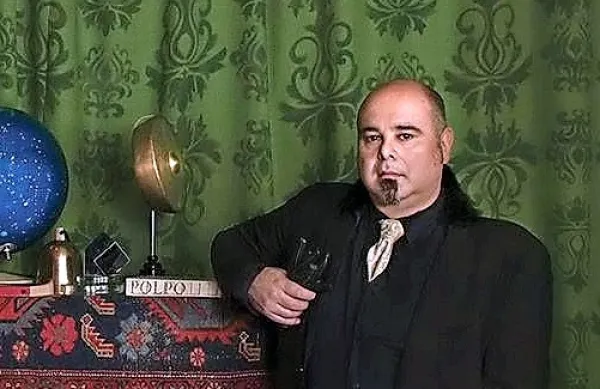 8. avgusta bo v Sestu al Reghena nastopil Teho Teardo z glasbenim 
projektom, posvečenim fotografu Man Rayju.