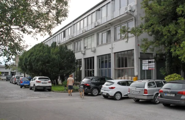 Občina zamika naložbe, tudi urejanje cone Kromberk vzhod. Je pa 
rezervirala 900.000 evrov  za nakup zemljišč v coni Meblo.
