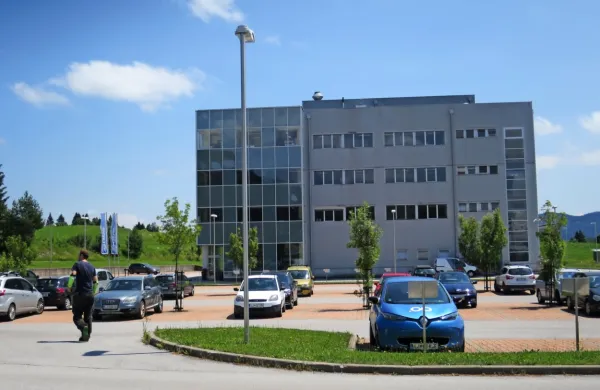 Odpustili bodo vseh 212 delavcev