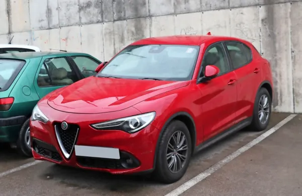 V Kopru najdeno alfo stelvio, ki je bila ukradena v Italiji, bodo vrnili 
lastniku, storilca pa še iščejo.