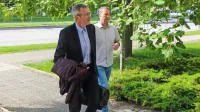 Odvetnik Franc Rojko in Aljoša Kompare (desno)