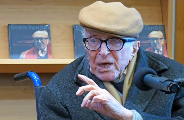 Boris Pahor je sprva imel pomisleke tako do   slovenskega kot do 
italijanskega državnega odlikovanja, a se je nato odločil, da obe 
nagradi sprejme in ju posveti vsem, ki so umrli v taboriščih.  