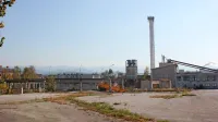 Občina Pivka si je s sodobno poravnavo z Metalko Commerce zagotovila, da bo nekatere parcele na območju kompleksa, ki so v 
javnem interesu, pridobila po nizkih cenah.