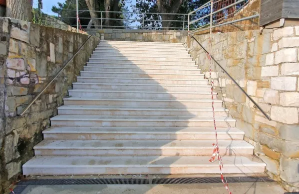 Popravili stopni&scaron;če pod Belvederjem