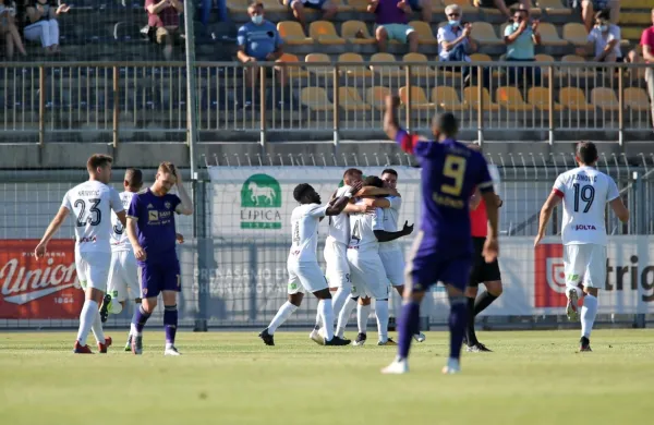 Tabor s 4:1 premagal Maribor