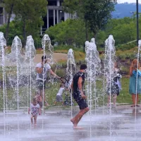 Živahen utrip je prekinila nevihta