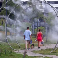 Živahen utrip je prekinila nevihta