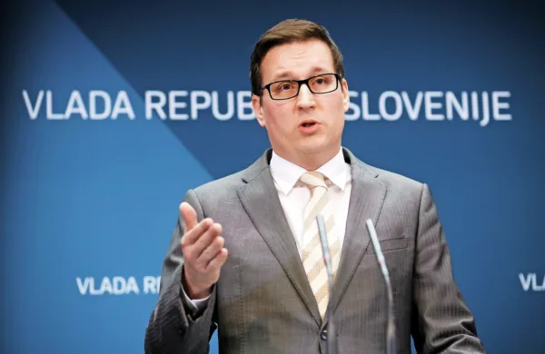 Minister za javno upravo Boštjan Koritnik