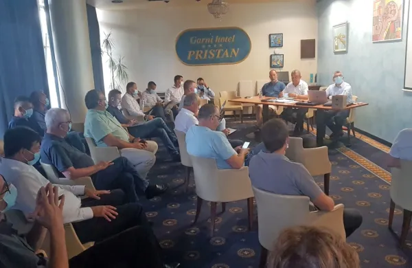 Na skupščini zveze pomorsko prometnih agencij so sprejeli nove 
članice.  