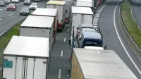 Družba iz Ljubljane naj bi  za sežansko podjetje za logistiko in 
transport v treh mesecih leta 2016 opravila kar  971  prevozov med 
Avstrijo,  Slovaško in Nemčijo, a so kriminalisti ugotovili, da teh 
prevozov sploh ni bilo (fotografija je simbolična).