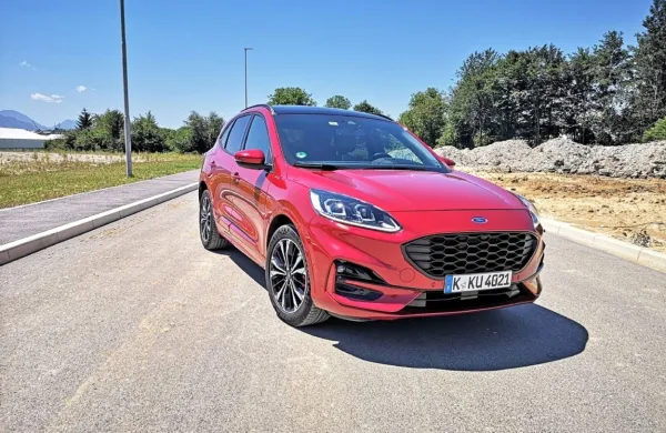 Vrh ponudbe in novost predstavlja kuga s priključnim kablom.
