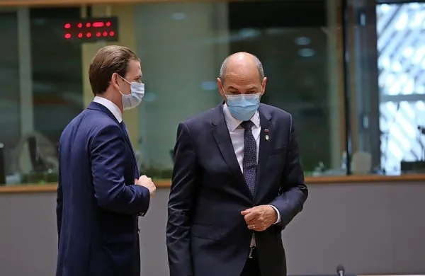 Slovenski premier Janez Janša je prepričan, da bodo voditelji 
članic EU premogli  dovolj modrosti, znanja in energije za dogovor.