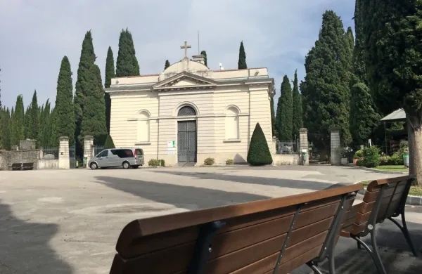 Protokol pokopa ostaja enak za vse, ne glede na vzrok smrti.