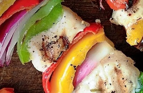 Uprava RS za varno hrano, veterinarstvo in varstvo rastlin je iz 
prodaje odpoklicala predpakirana piščančja PP Piknik FIT nabodalca (400g) proizvajalca Perutnine Ptuj. 