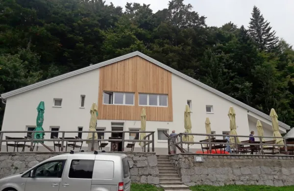 Planinski dom na Sviščakih