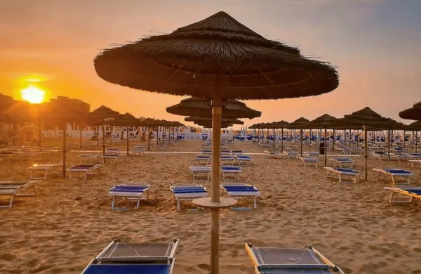 Plaža v Riminiju. Foto: pixabay.com
