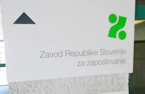 &Scaron;tevilo brezposelnih julija na mesečni ravni praktično nespremenjeno