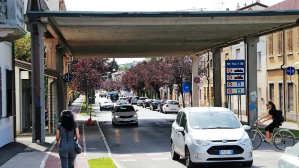  Italijanska vlada se ni ni odločila zapreti nekdanjih maloobmejnih 
prehodov, kljub temu da so to zahtevali v vrhu dežele FJK ter 
goriški in tržaški prefekt. 