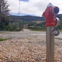 Po onesnaženju pite vode vsaj nekaterim Anhovcev preseda, da je pitna voda zagotovljena iz reke 
Soče.