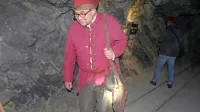 Berkmandlc, ki sliši tudi na ime Gordan Stepančič, je v poučno 
zabavo otrok v turističnem rudniku.