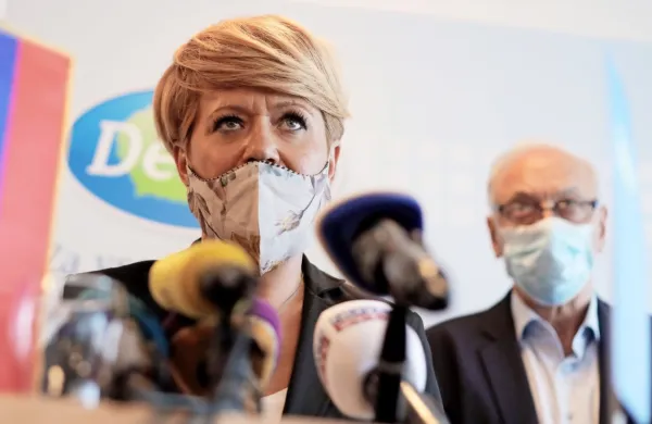 Kmetijska ministrica in predsednica stranke Desus Aleksandra 
Pivec