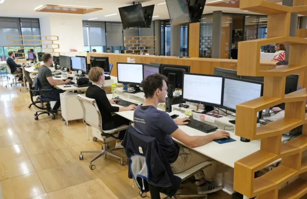Gen-i je s skoraj 25-odstotnim tržnim deležem z naskokom največji 
dobavitelj električne energije v Sloveniji.