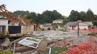 Ko bo rušenje stare šolske stavbe končano, se bo ob šoli sprostil prostor, ki ga šolarji že nestrpno čakajo. 