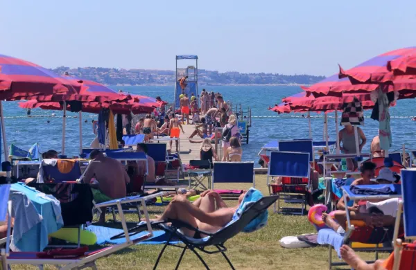 Daleč največ turističnih bonov, za 9,9 milijona evrov, je bilo 
unovčenih v piranski občini.