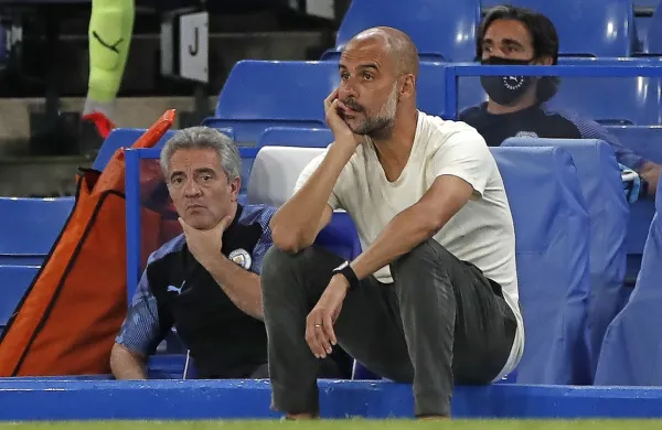 Pep Guardiola (v ospredju) se bo  z Manchester Cityjem poskušal povzpeti tudi na evropski prestol.