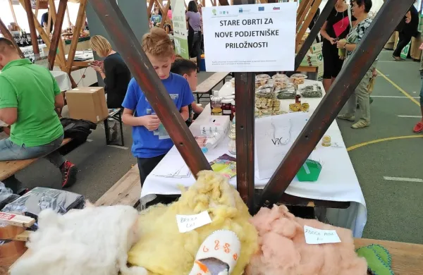 Za projekte za razvoj podeželja je v iztekajoči se finančni 
perspektivi prek LAS med Snežnikom in Nanosom na voljo še pol 
milijona evropskih evrov. 