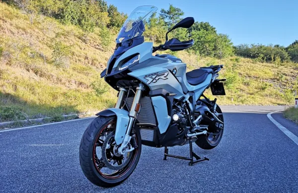 To je motocikel, ki je za Bavarce zelo pomemben, saj se je izkazal 
kot odlična kombinacija športnika in potovalnika.