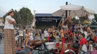 Festival Zmaj 'ma mlade bo  nanizal skoraj 30 brezplačnih dogodkov, takšnega vrveža kot lani (na fotografiji) pa letos zaradi 
omejitev ne bo.