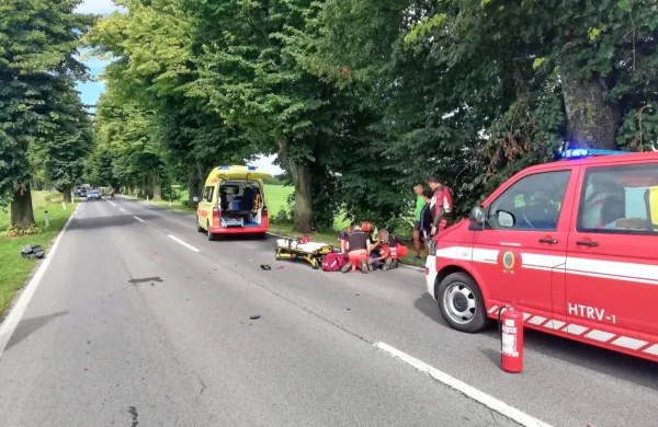 Motorist in sopotnica sta se po&scaron;kodovala