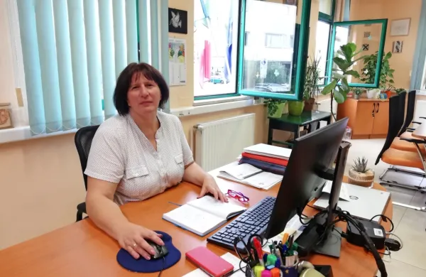 O&Scaron; Dante Alighieri &scaron;e vedno vodi v. d. ravnatelja Cristina Valentič Kostić