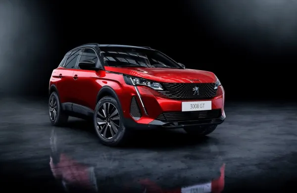 Peugeot 3008 je bil deležen stilske prenove tako  zunanjosti kot 
notranjosti.