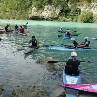 Regata jih je pritegnila 200