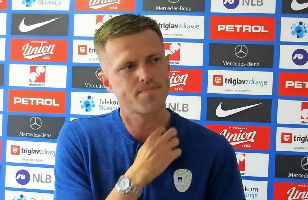 Italijanski mediji poročajo, da se je slovenski nogometni reprezentant Josip Iličić po skoraj dvomesečni odsotnosti vrnil v 
Bergamo. 