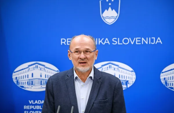 Zaenkrat brez novih ukrepov za omejevanje &scaron;irjenja novega koronavirusa